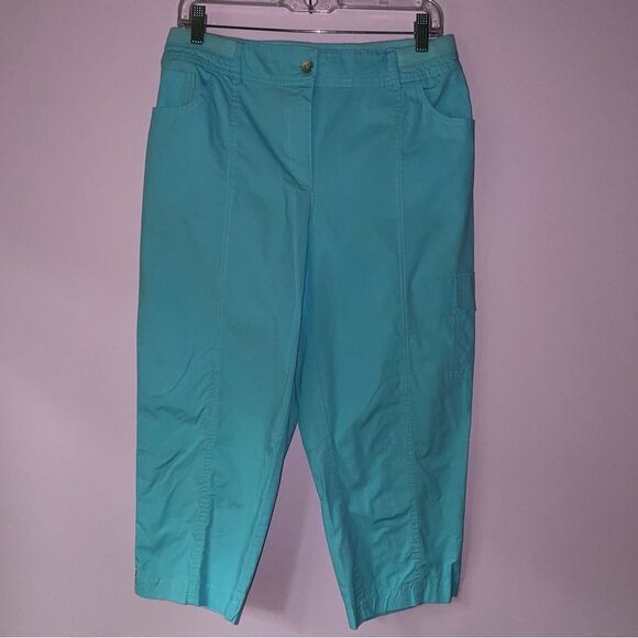Chico's Size 8 Cargo Capris Poplin Blue Lightweight Pull On - Picture 1 of 8